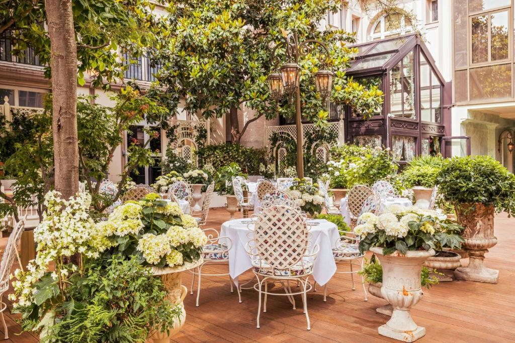 Renaissance Paris Nobel Tour Eiffel Hotel - Resim 7