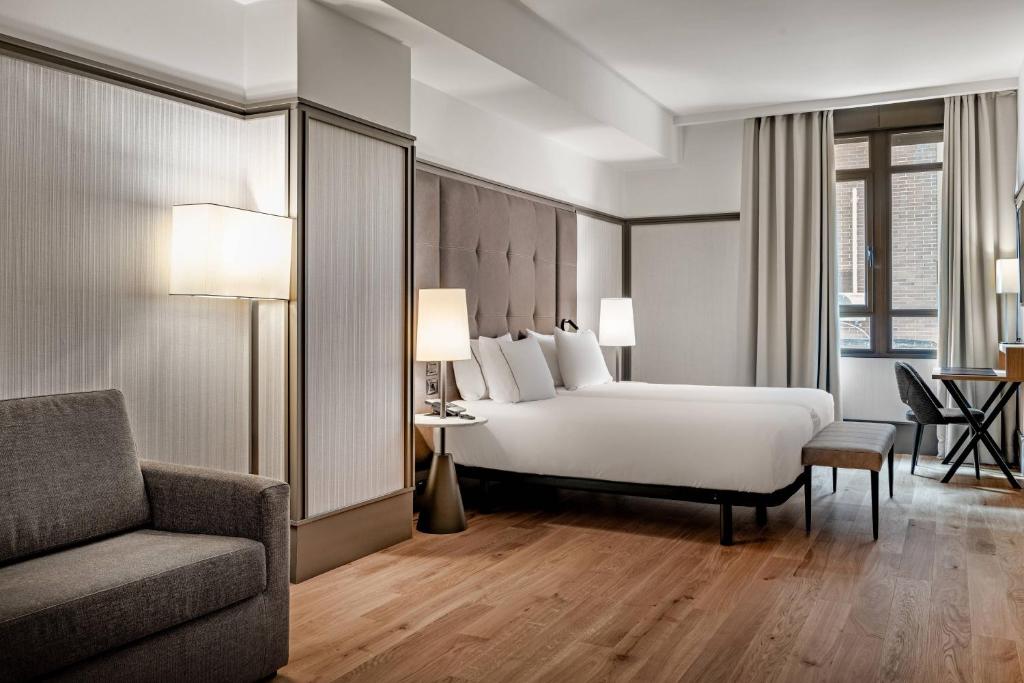 AC Hotel Avenida de América by Marriott - 高级双床间
