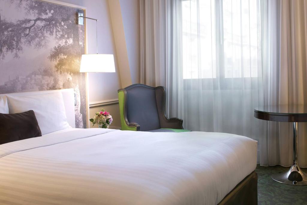 Renaissance Paris Nobel Tour Eiffel Hotel - Resim 45