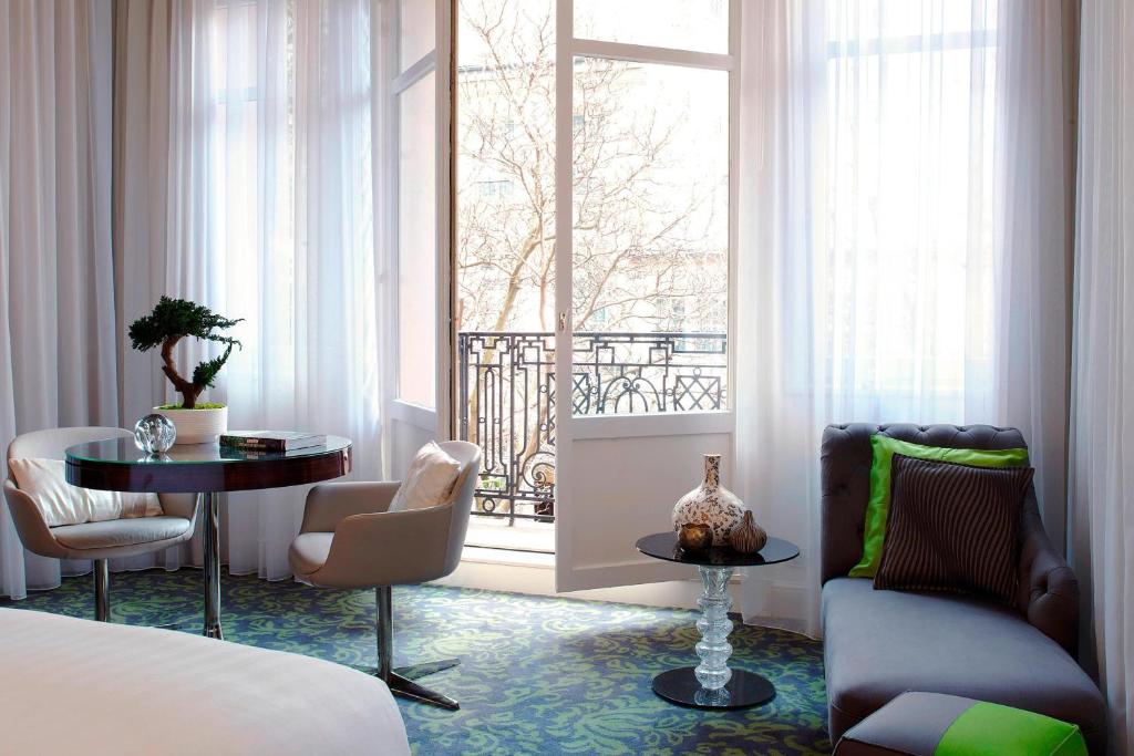 Renaissance Paris Nobel Tour Eiffel Hotel - Resim 24
