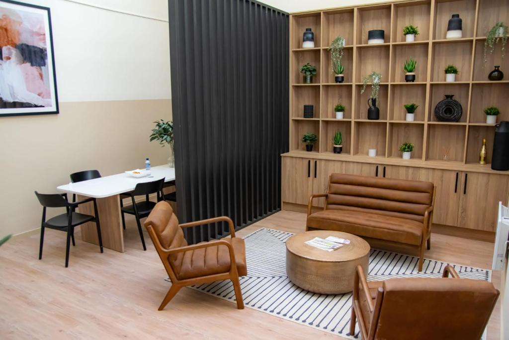 Posezení v ubytování Lovely 1 Bed Apartment in Central Newark