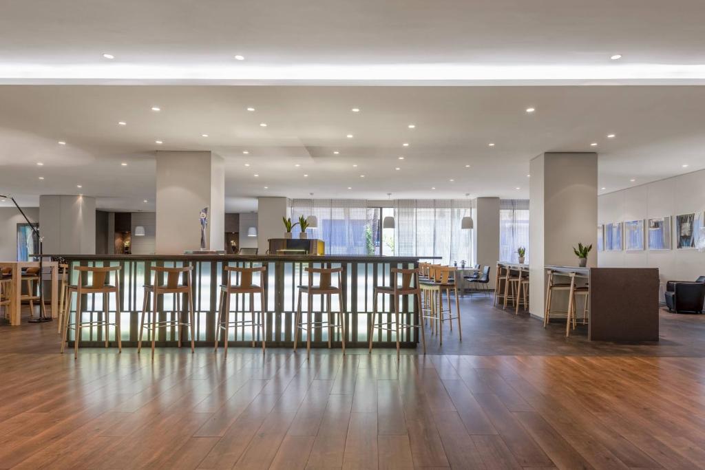 Reštaurácia alebo iné gastronomické zariadenie v ubytovaní AC Hotel Iberia Las Palmas by Marriott