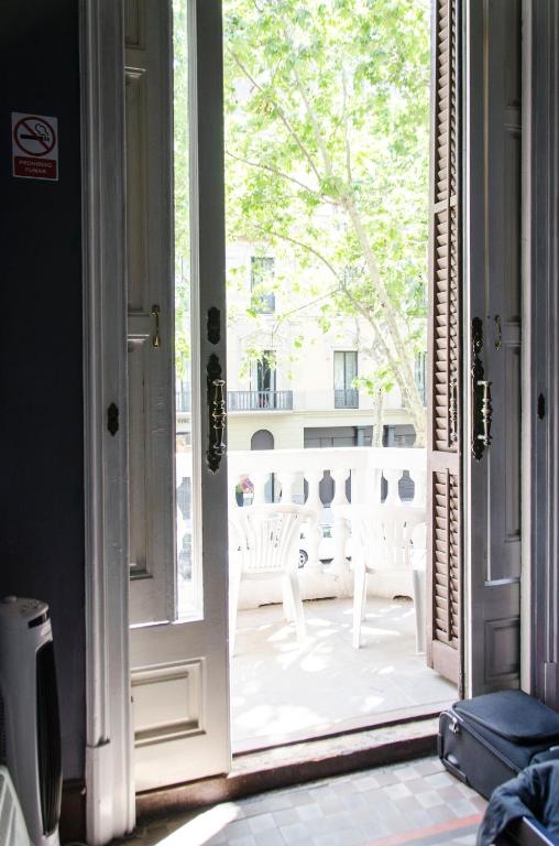 Balkón nebo terasa v ubytování Bed & Art Barcelona