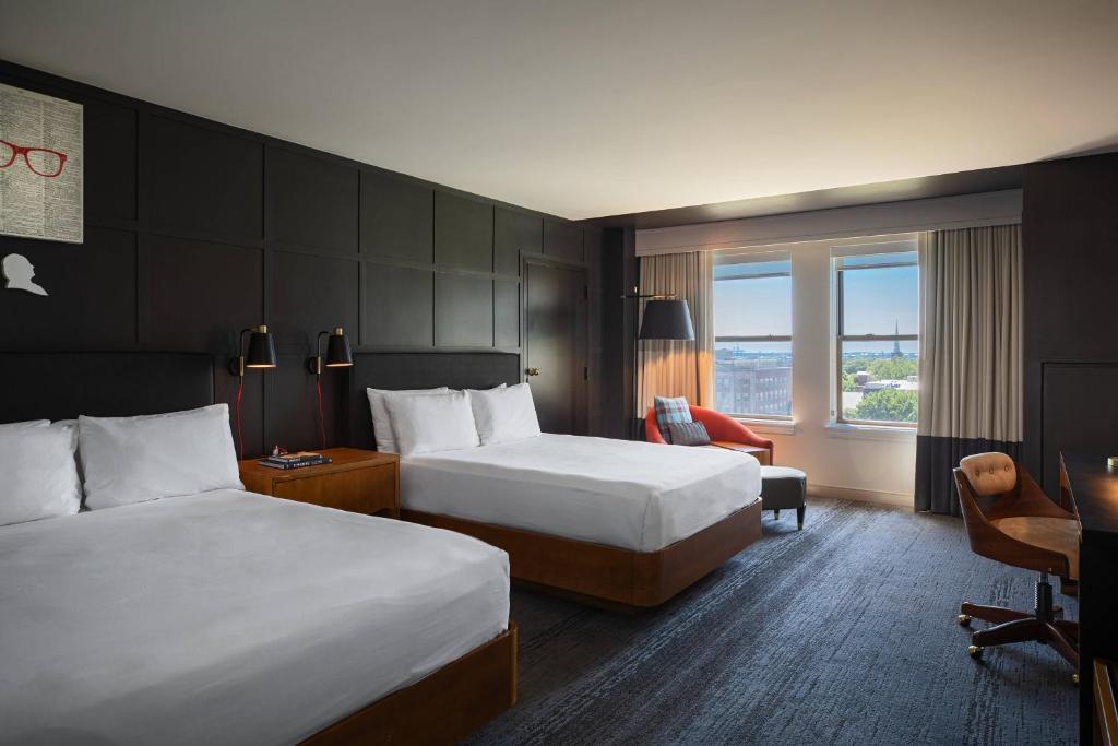 Renaissance Philadelphia Downtown Hotel - Queen Room With Two Queen Beds