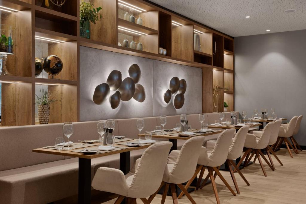 AC Hotel by Marriott Innsbruck - Resim 33