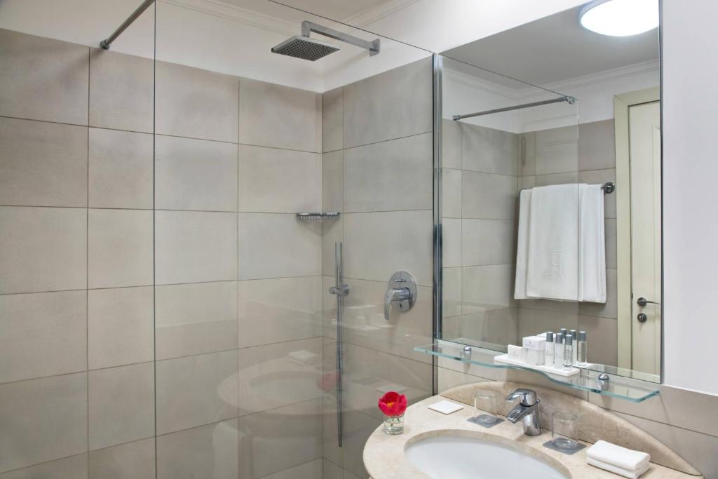 Renaissance Naples Hotel Mediterraneo - Resim 28