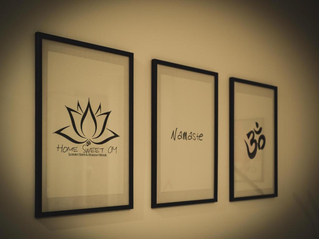 Certifikát, hodnocení, plakát nebo jiný dokument vystavený v ubytování Home Sweet Om