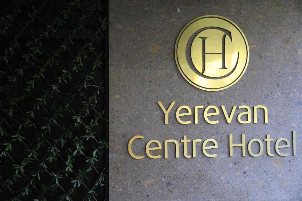 Certifikát, hodnocení, plakát nebo jiný dokument vystavený v ubytování Yerevan Centre Hotel