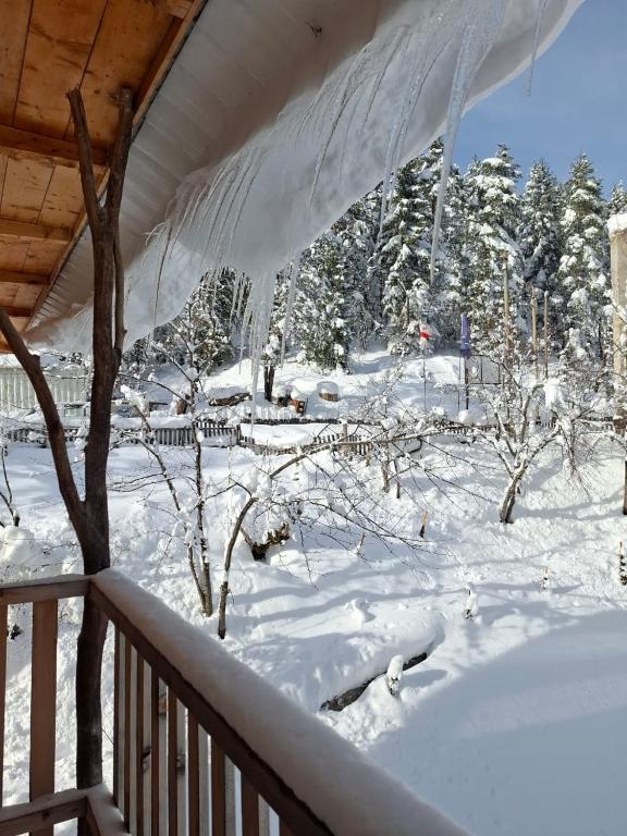 Hotel Khulo lnn v zimě