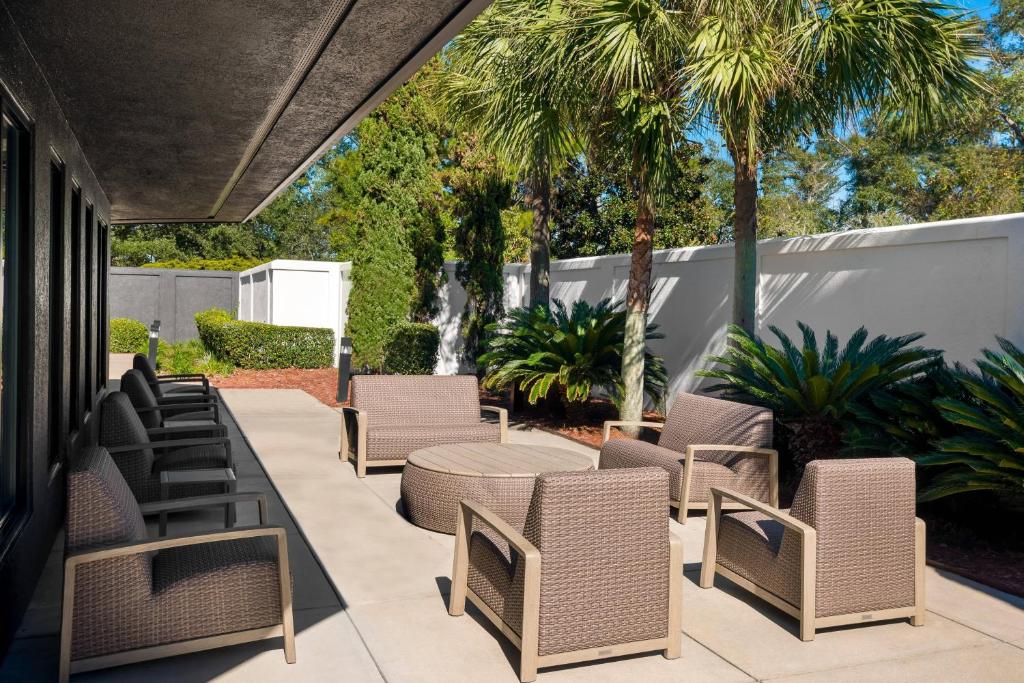 Courtyard Tallahassee North/I-10 Capital Circle photo