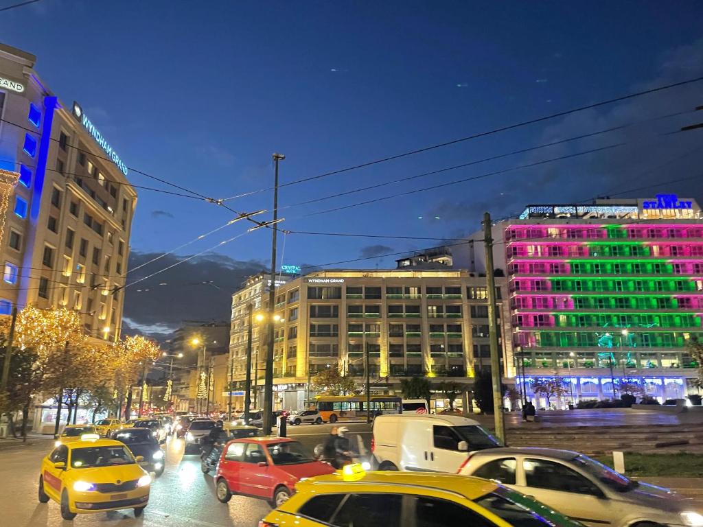 Nespecifikovaný výhled na destinaci Atény nebo výhled na město při pohledu z apartmánu
