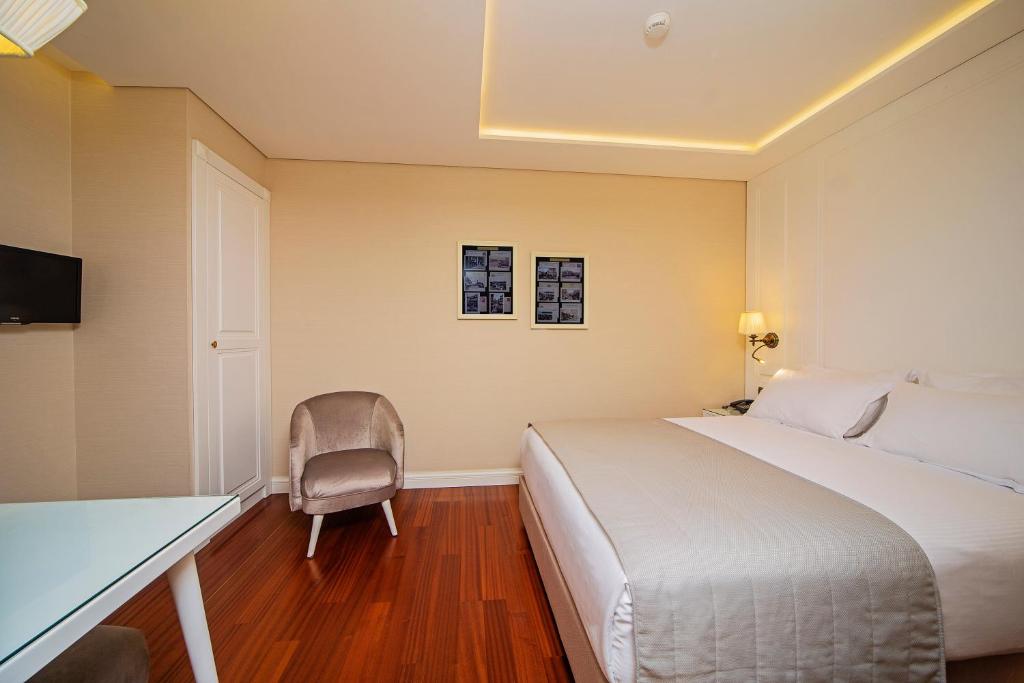 Postel nebo postele na pokoji v ubytování Ada Karakoy Hotel - Special Category