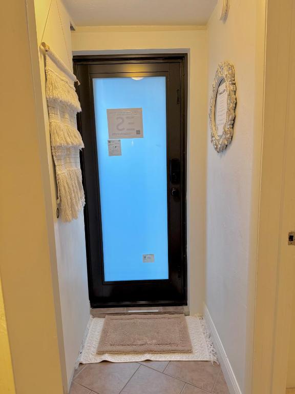 Fotografie z fotogalerie ubytování PRIVATE Cozy Guest Suite Near Hard Rock Guitar v destinaci Fort Lauderdale
