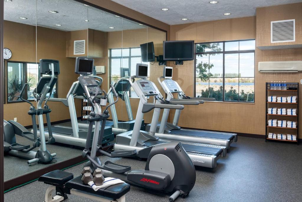Fitness centrum a/nebo fitness zařízení v ubytování Courtyard Richland Columbia Point