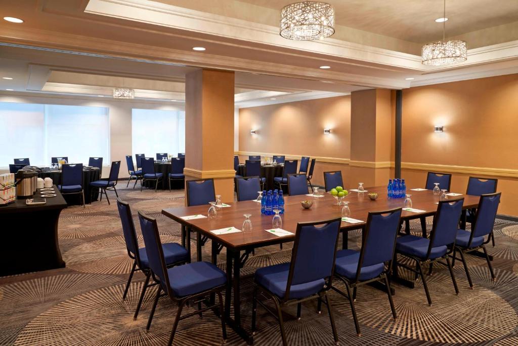 Courtyard by Marriott Toronto Downtown - Resim 29