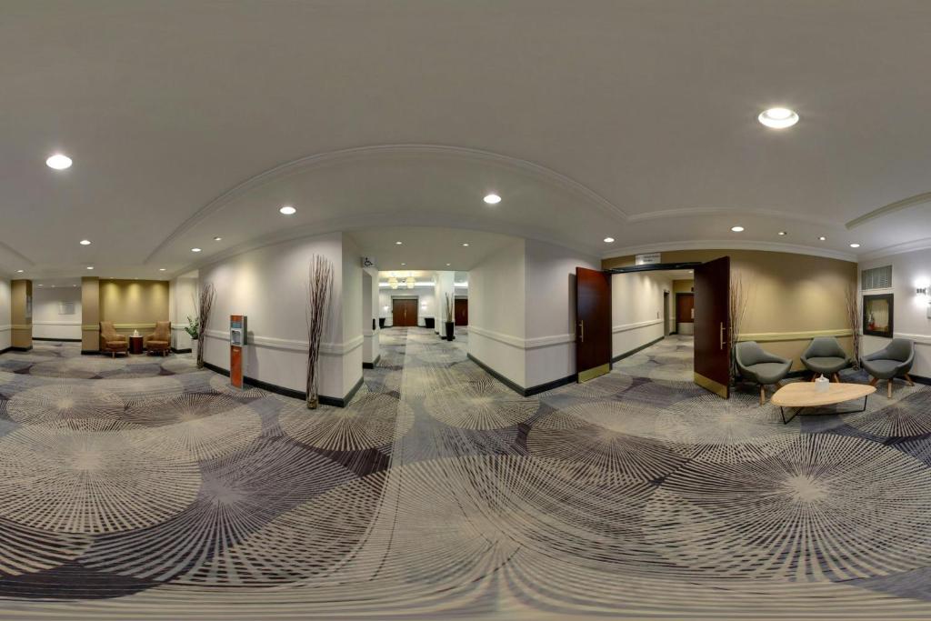 Courtyard by Marriott Toronto Downtown - Resim 37