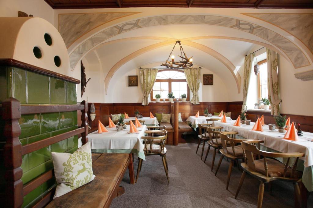Restaurace v ubytování Gasthof Aschenwald