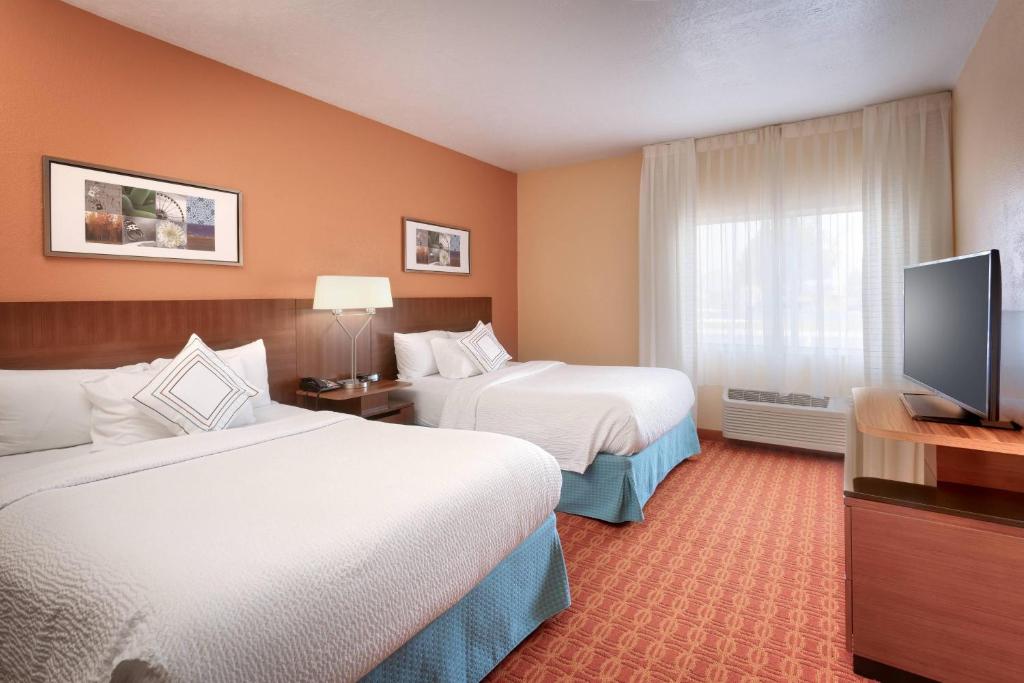 Postel nebo postele na pokoji v ubytování Fairfield Inn by Marriott Provo