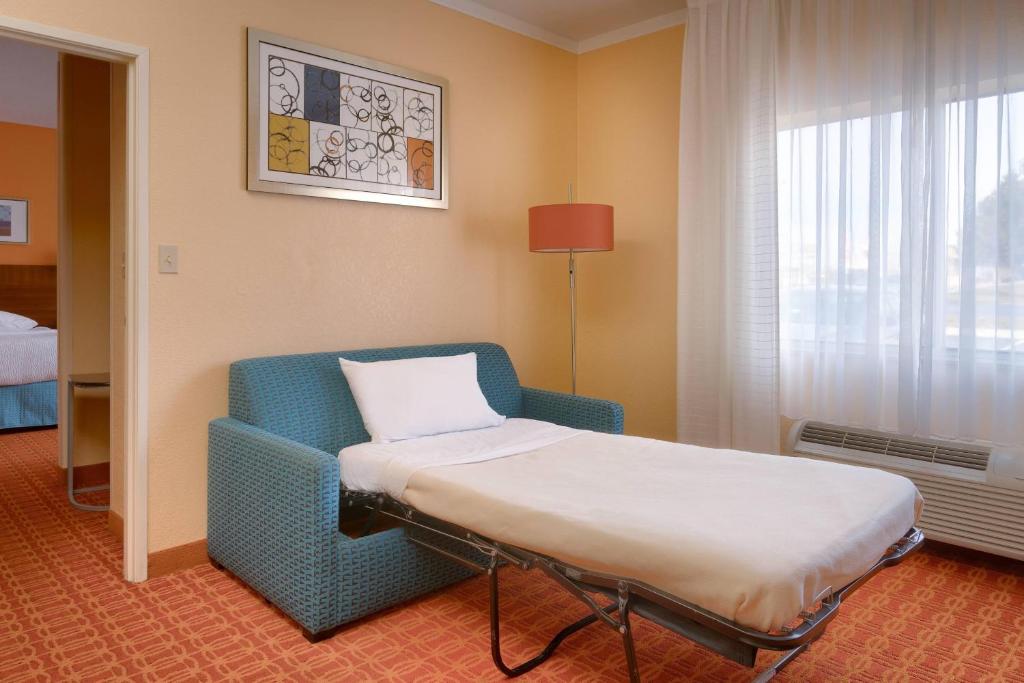 Postel nebo postele na pokoji v ubytování Fairfield Inn by Marriott Provo