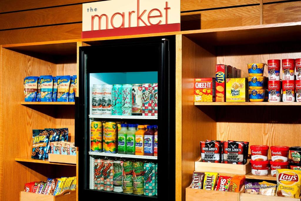 Supermarché ou boutique de l'hôtel ou à proximité