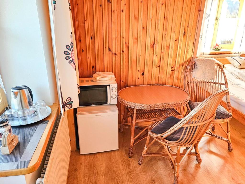 Kuchyňa alebo kuchynka v ubytovaní Willa Sasanka