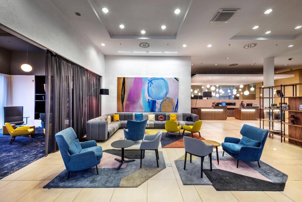 Courtyard by Marriott Prague Airport - Resim 10