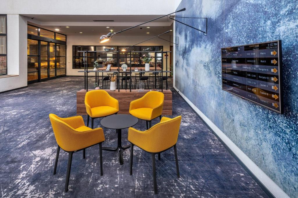 Courtyard by Marriott Prague Airport - Resim 11