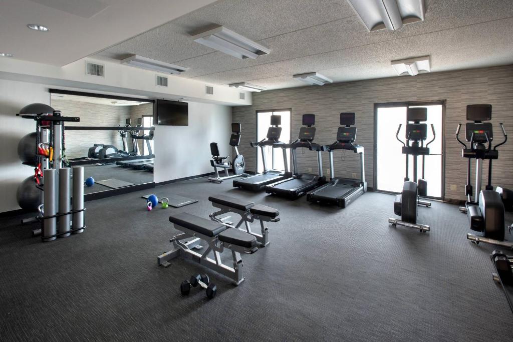 Courtyard by Marriott Rockville photo