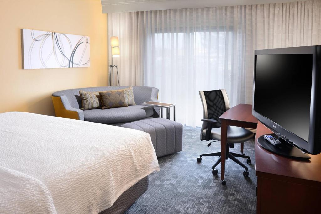 Courtyard by Marriott Oklahoma City Airport photo