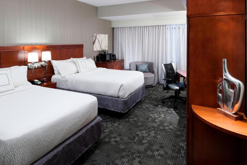Courtyard by Marriott Suffolk Chesapeake photo