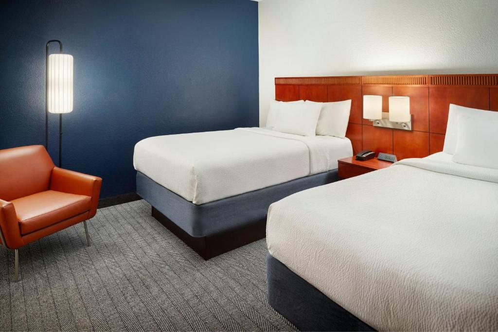 Courtyard by Marriott Fort Lauderdale City of Plantation - Suite Dos Dobles Con Sofá Cama