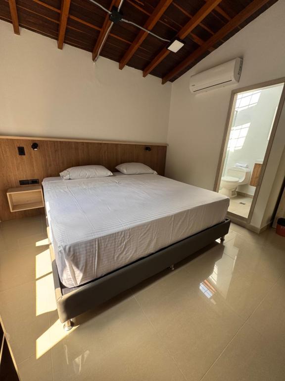 Postel nebo postele na pokoji v ubytování Vida Hostel