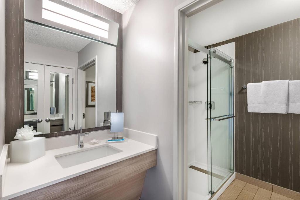 Koupelna v ubytování Courtyard by Marriott Reno