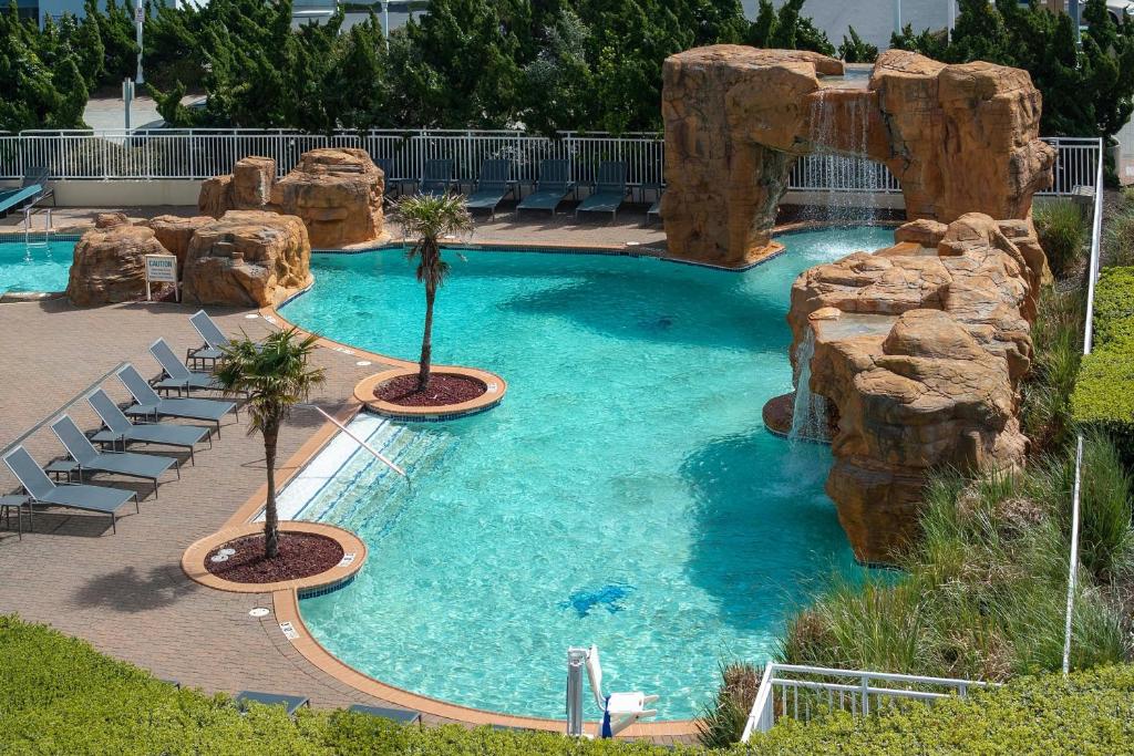 Courtyard by Marriott Virginia Beach Oceanfront North 37th Street photo