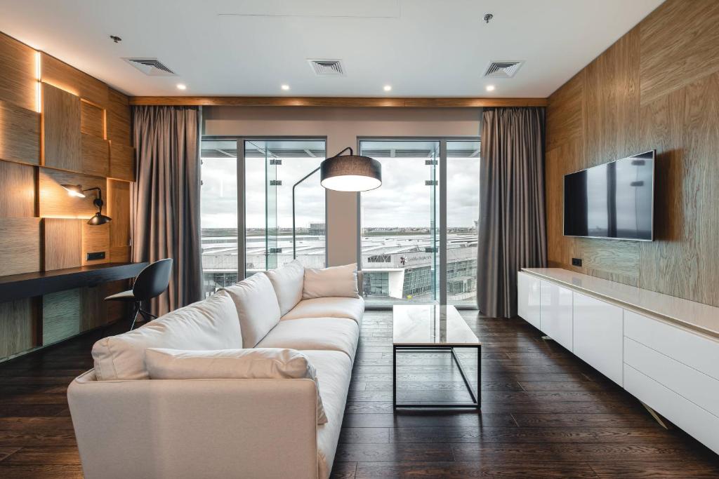 Courtyard by Marriott Warsaw Airport - Resim 5