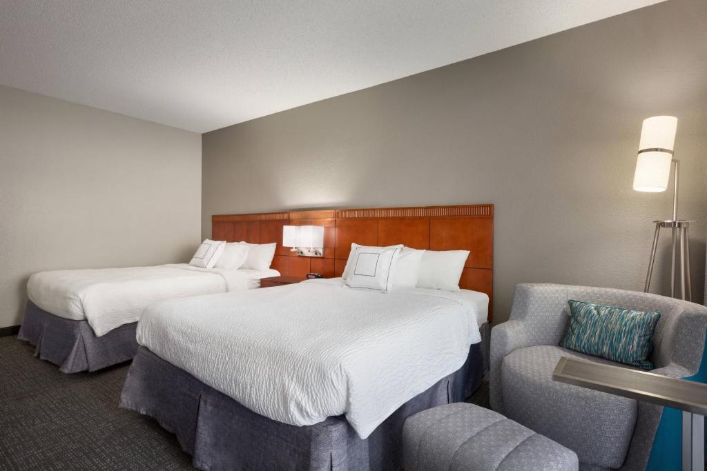 Courtyard Fort Myers Cape Coral - Queen Room Met Twee Queensize Bedden