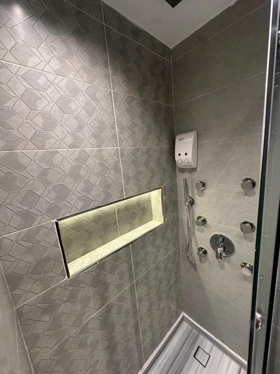 Koupelna v ubytování Elite Hotel