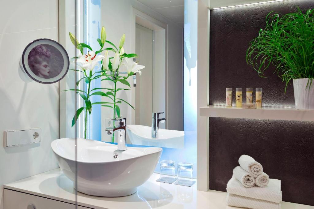 Renaissance Vienna Schönbrunn Hotel - Resim 33