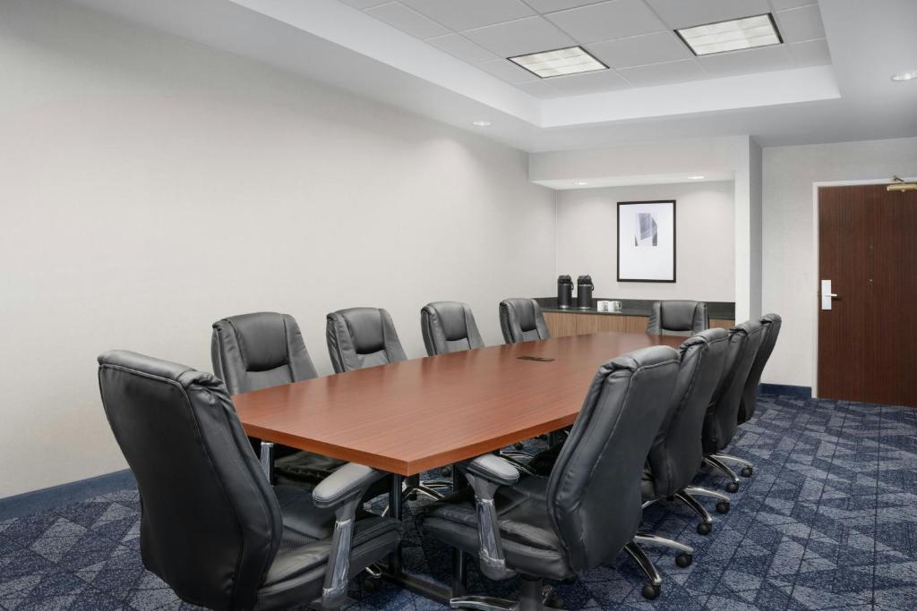Courtyard by Marriott Lakeland photo