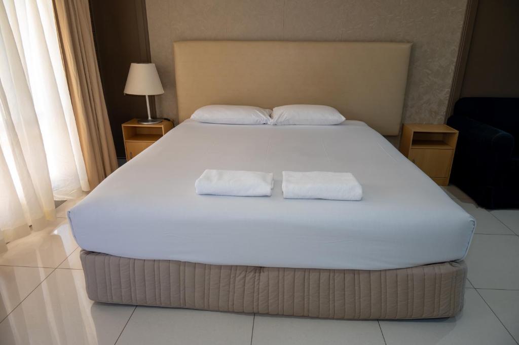 Tumut Valley Motel Pet Friendly - King Room Deluxe