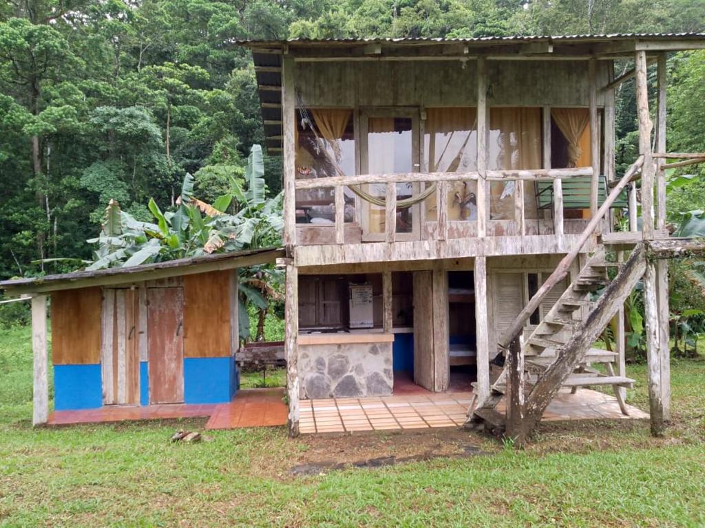 Zahrada ubytování Cabañas Rusticas Cielo Roto, Río Celeste