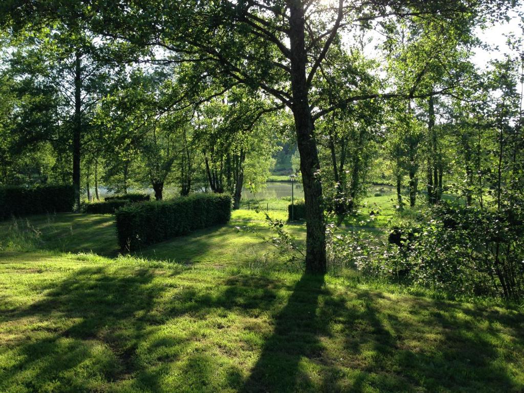 Zahrada ubytování Camping Domaine de Mepillat