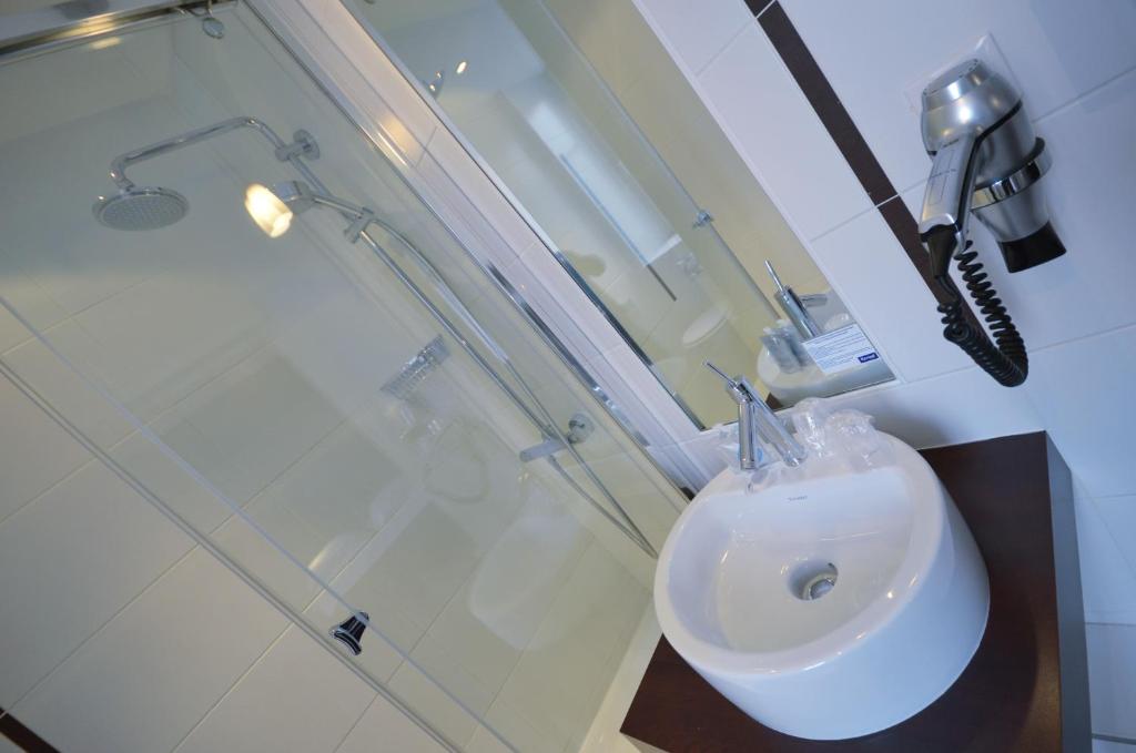Best Western Dijon Centre Gare - Resim 38