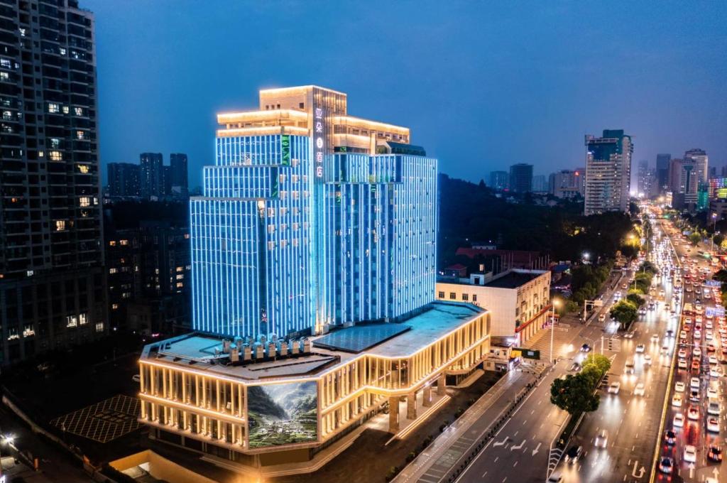 Nespecifikovaný výhled na destinaci Wu-chan nebo výhled na město při pohledu z hotelu