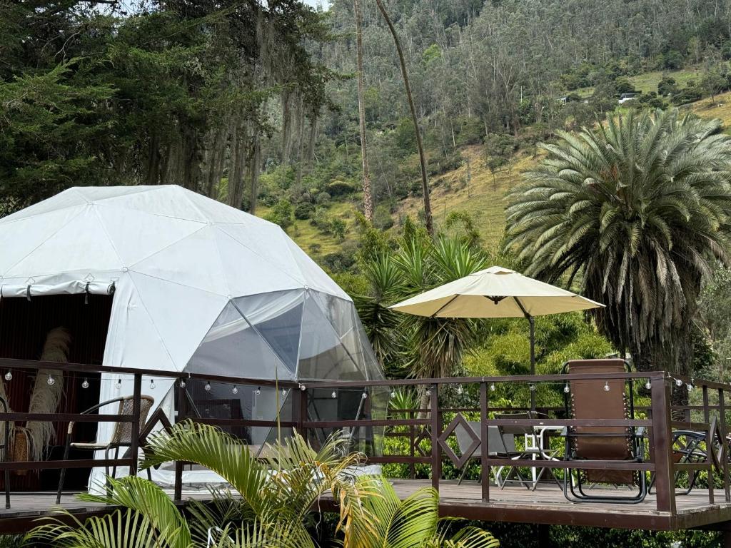 Zahrada ubytování El Refugio Glamping