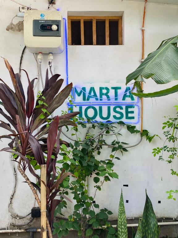 El edificio en el que está la casa de huéspedes