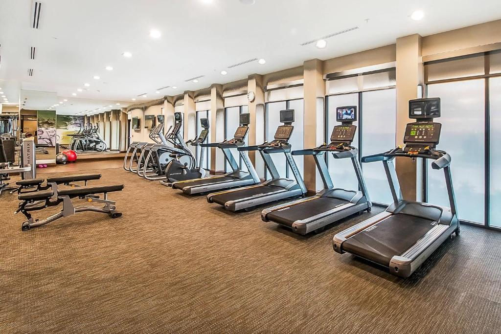 Fitness centrum a/nebo fitness zařízení v ubytování Courtyard by Marriott Longview North