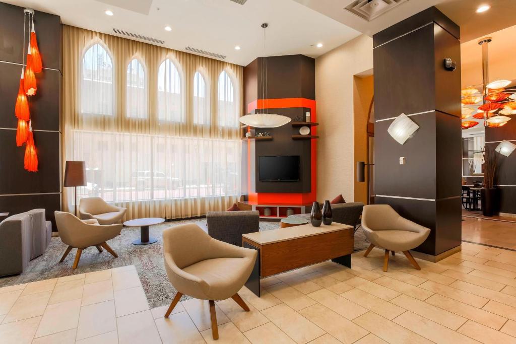 Posezení v ubytování Courtyard by Marriott Amarillo Downtown