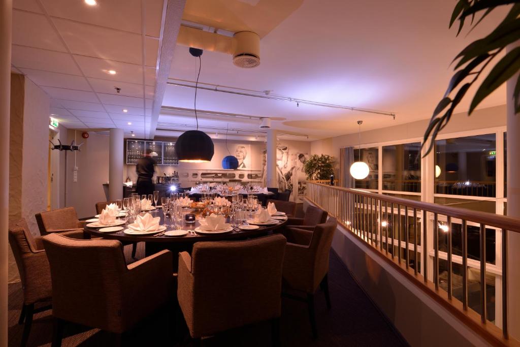 Restaurace v ubytování Molde Fjordhotell - by Classic Norway Hotels