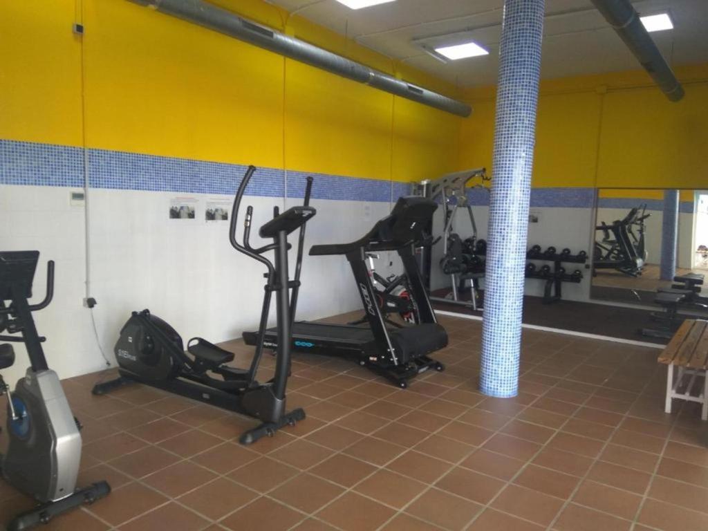 Fitness centrum a/nebo fitness zařízení v ubytování tico En Exclusivo Complejo En La Playa De Vera